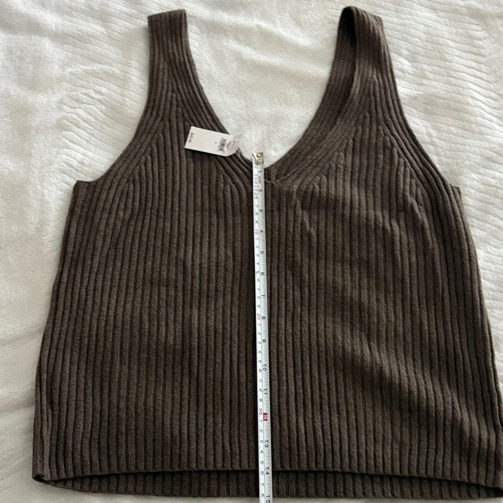 GAP Chocolate Ribbed Tank Top - Picture 3 of 4